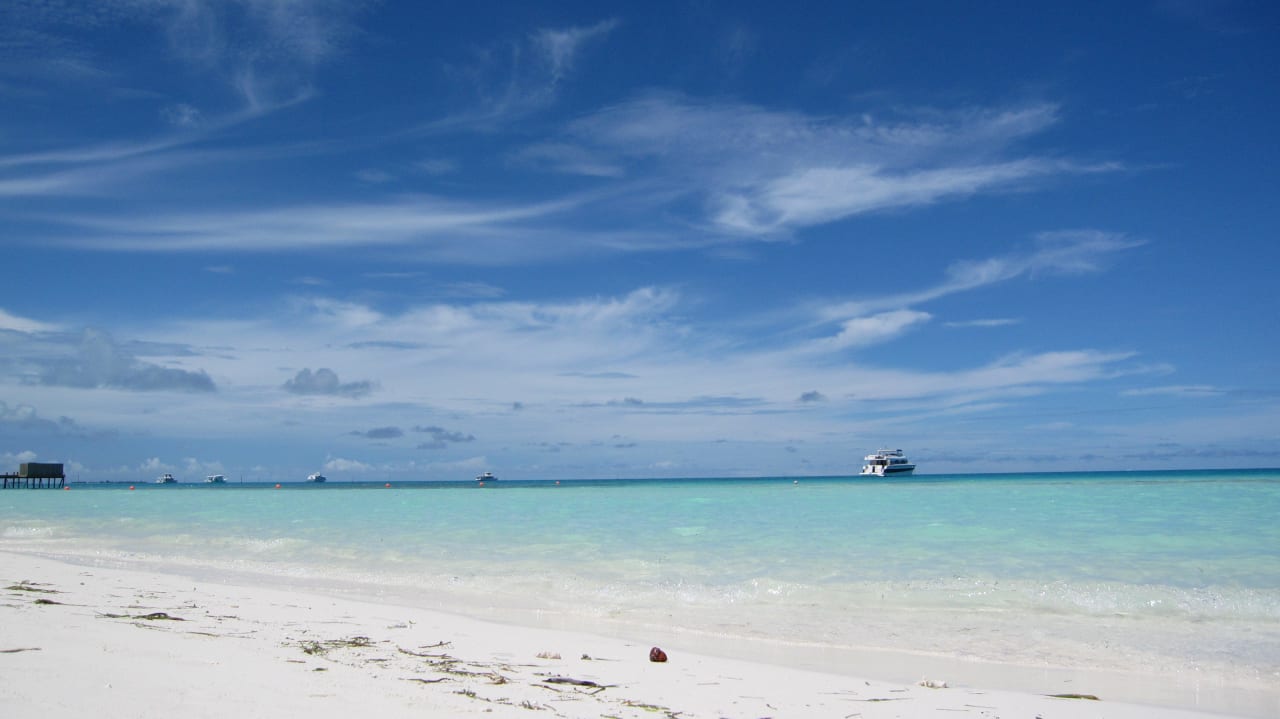 Blick in die Ferne Meeru Maldives Resort Island