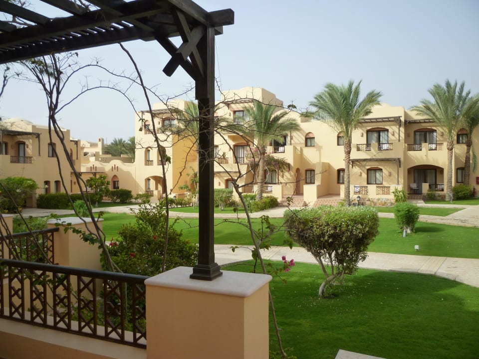 Zimmerausblick Landseite Steigenberger Coraya Beach - Adults only