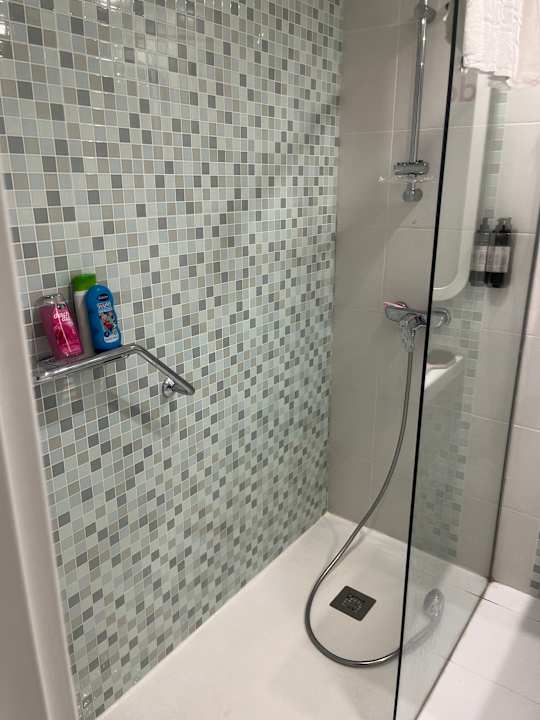 Zimmer Calimera Fido Gardens