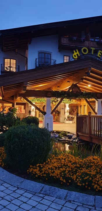 Außenansicht Hotel Sonne