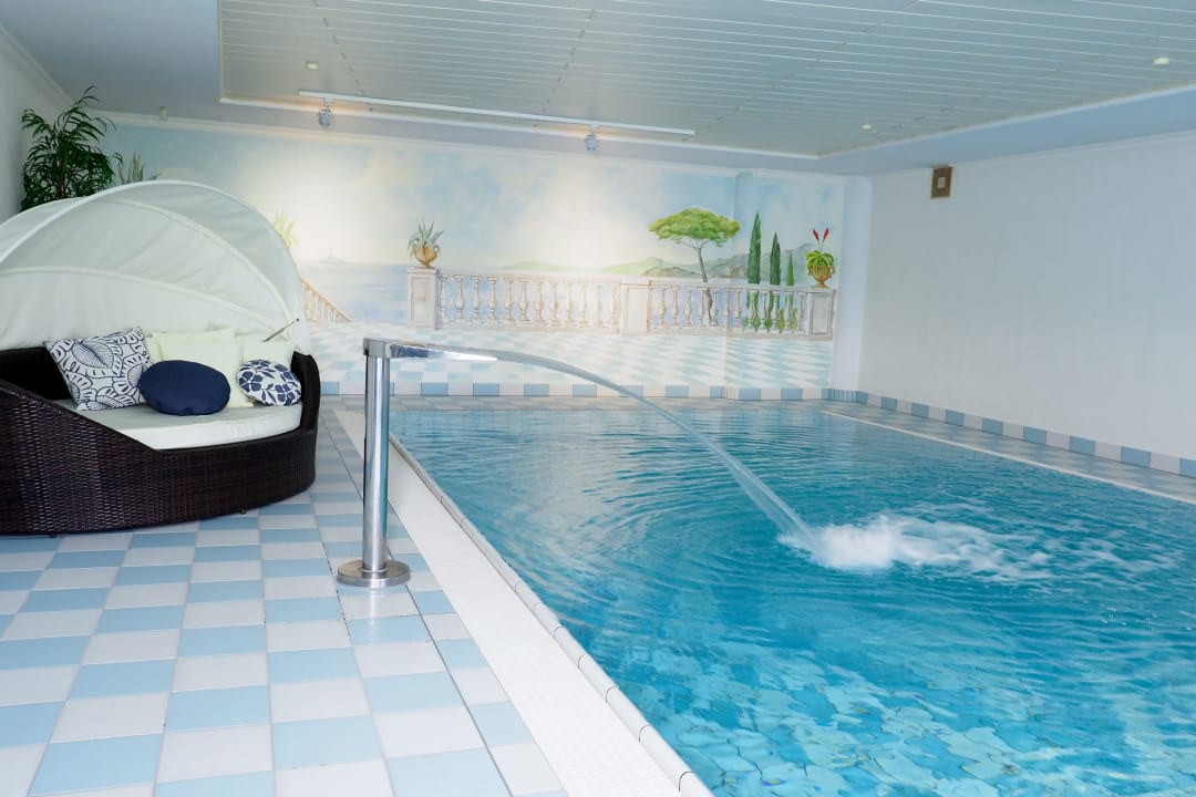 Pool Landhotel Brandlhof