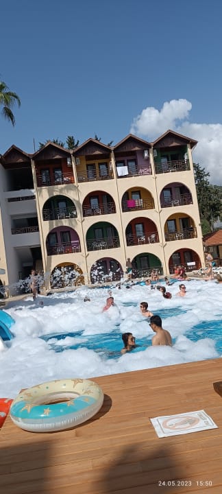 Pool Green Paradise Beach Hotel