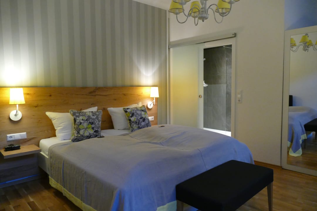 Zimmer Goldener Adler Oberried - Hotel & Appartements