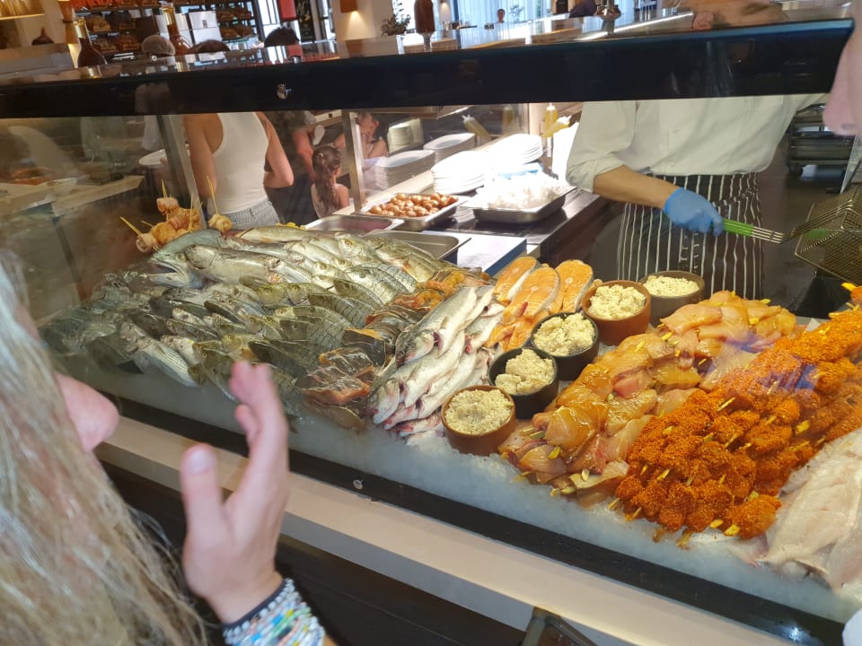 Gastro Hillside Beach Club