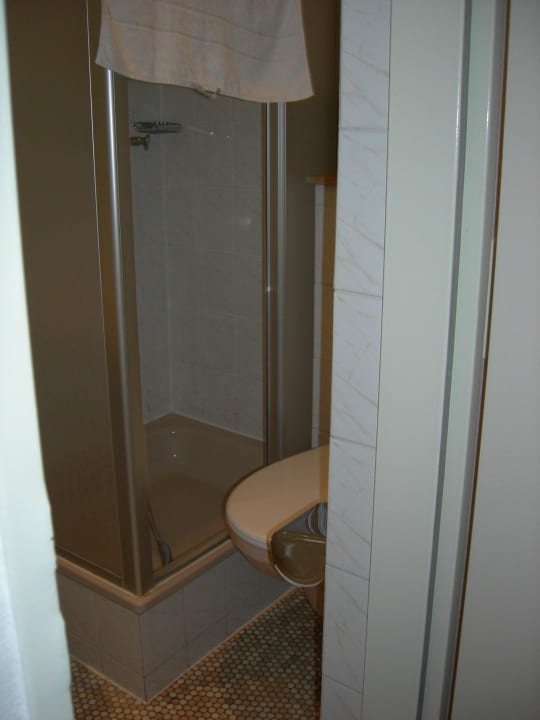 Einstieg zur Dusche Boutique 003 Köln am DOM, Trademark Collection by Wyndham