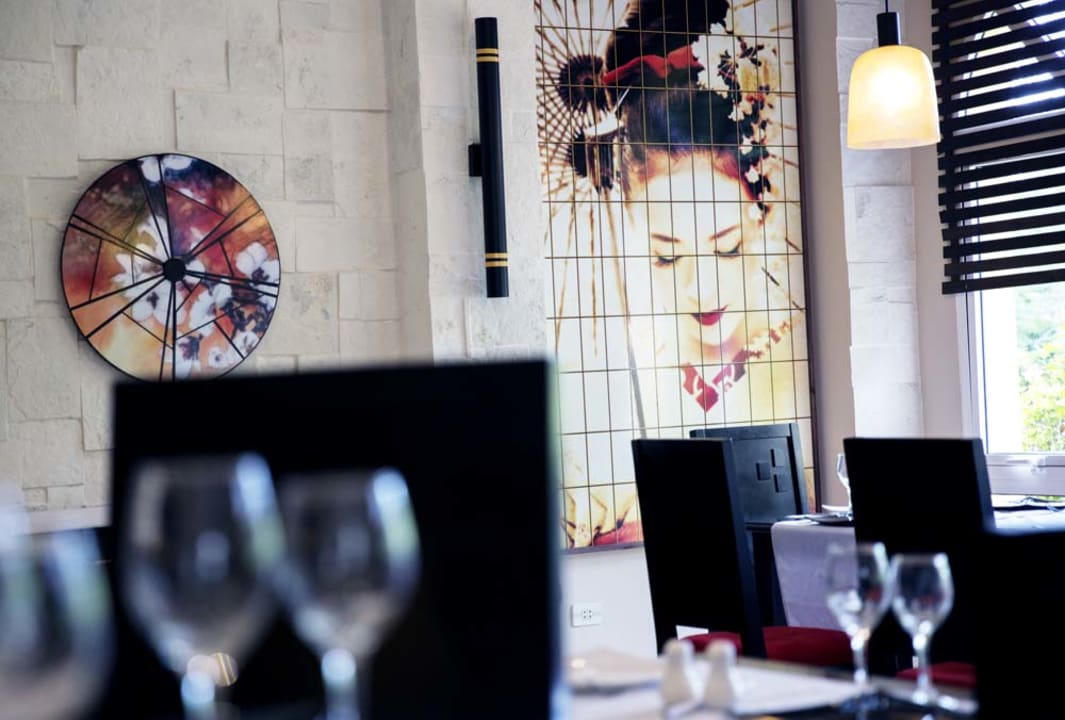 Restaurant Memories Caribe Beach Resort