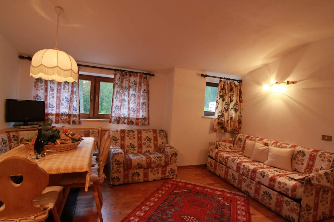 Soggiorno trilocale 6 posti letto Residence Salvan