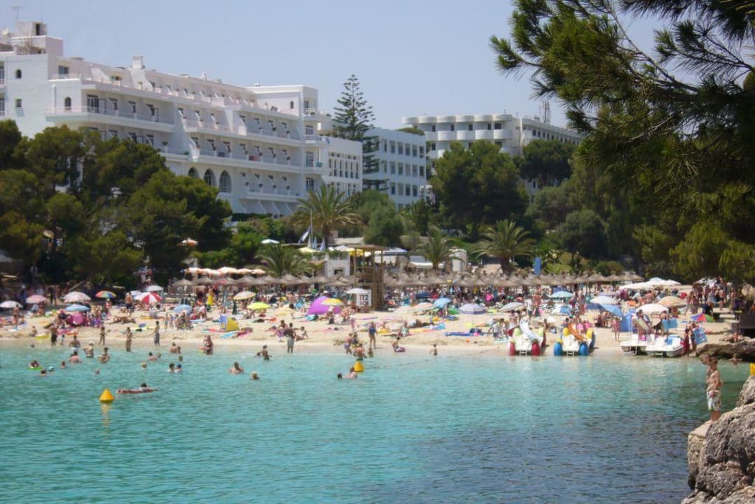 Der in 2 Minuten erreichbare Strand. Gavimar Ariel Chico Club & Resort