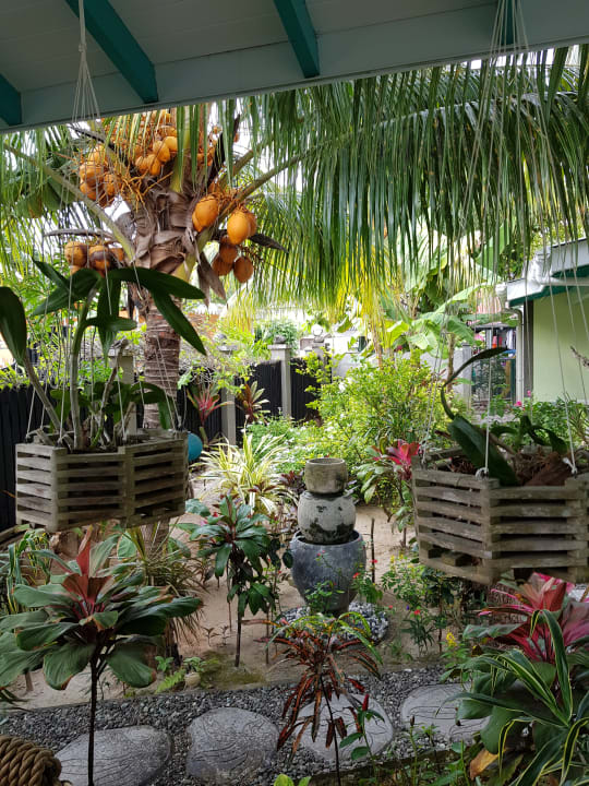 Gartenanlage Villa Charme de L'ile