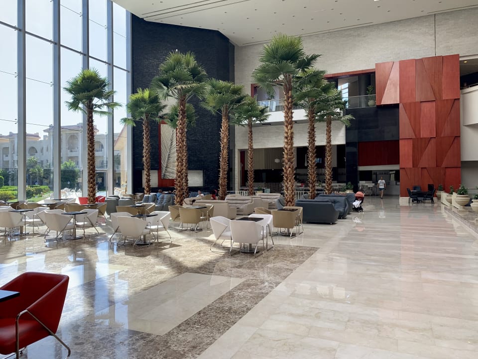 Lobby Serenity Alma Heights