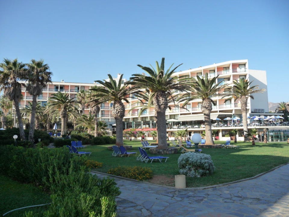 Garten mit Hotel Calimera Sirens Beach