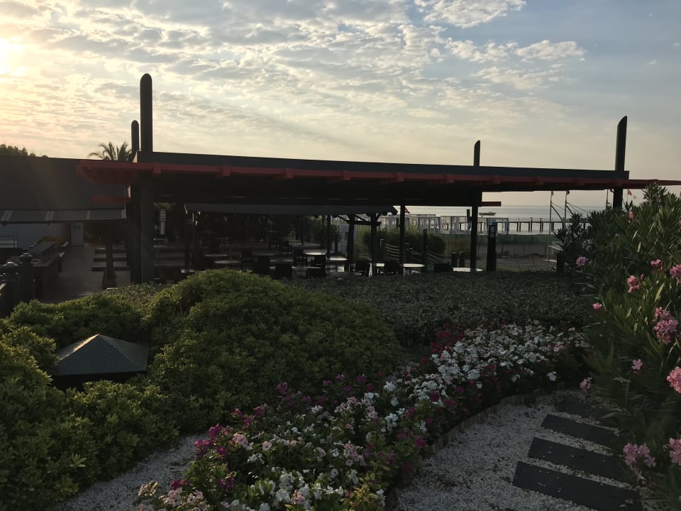 Gartenanlage Limak Lara Deluxe Hotel & Resort