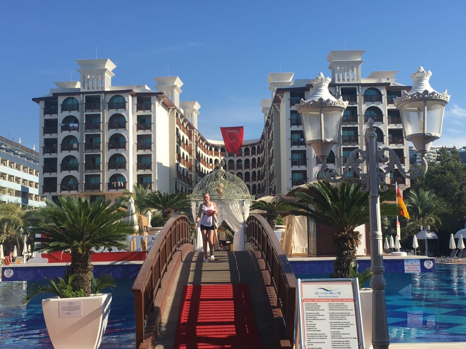 Außenansicht Quattro Beach Spa & Resort