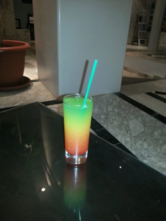 Ein leckerer Cocktail Calimera One Resort Jockey