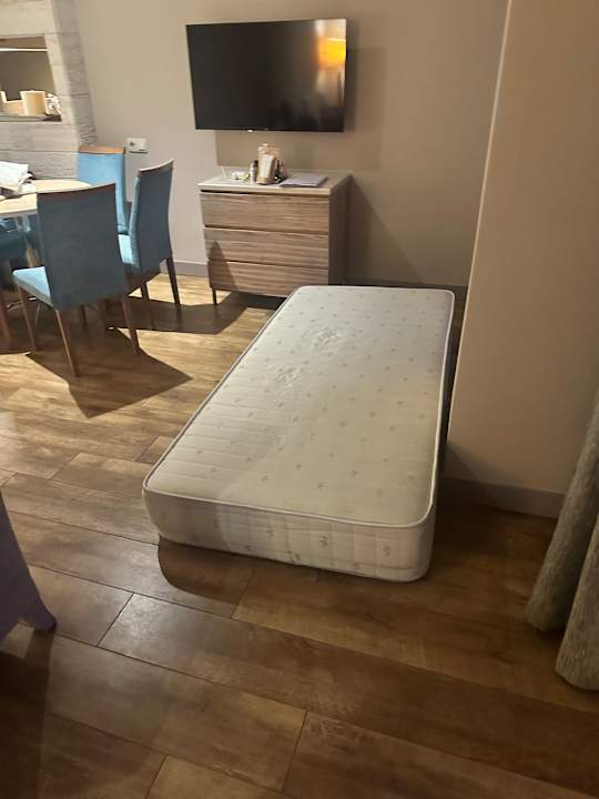 Zimmer Melas Resort Hotel