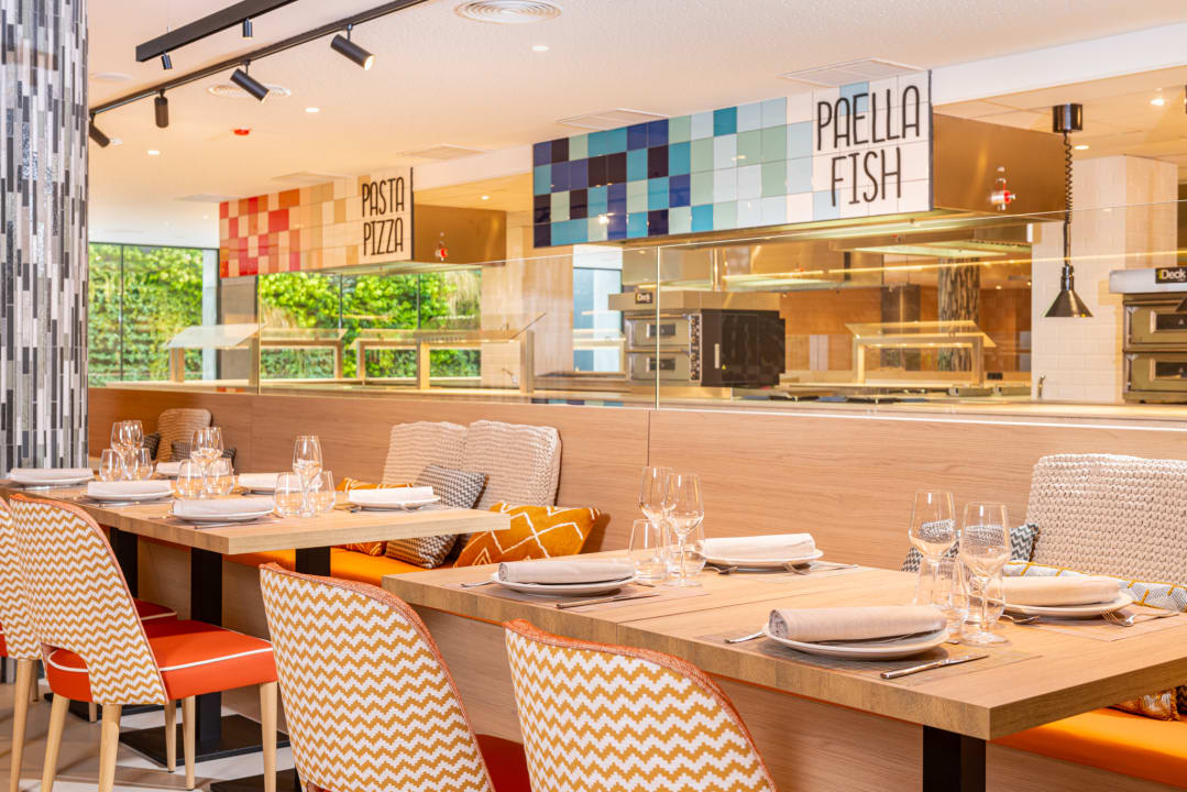 Gastro L’Azure Hotel