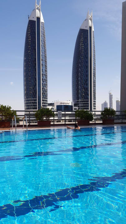 Pool Rose Rayhaan by Rotana
