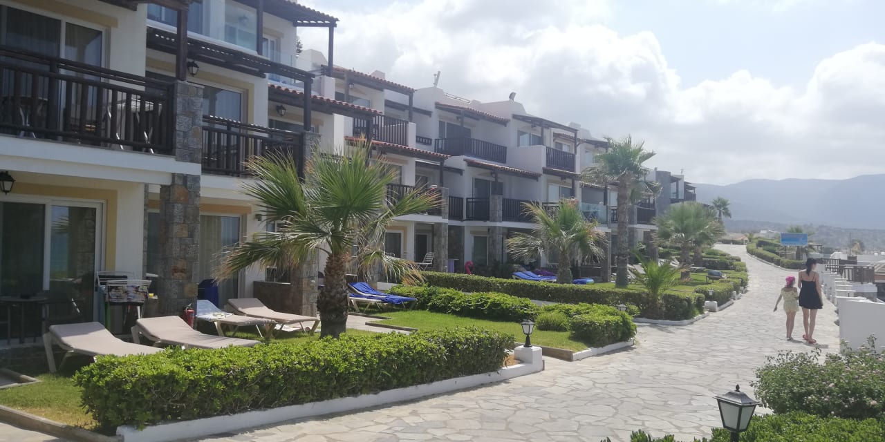 Außenansicht Alexander Beach Hotel & Village Resort