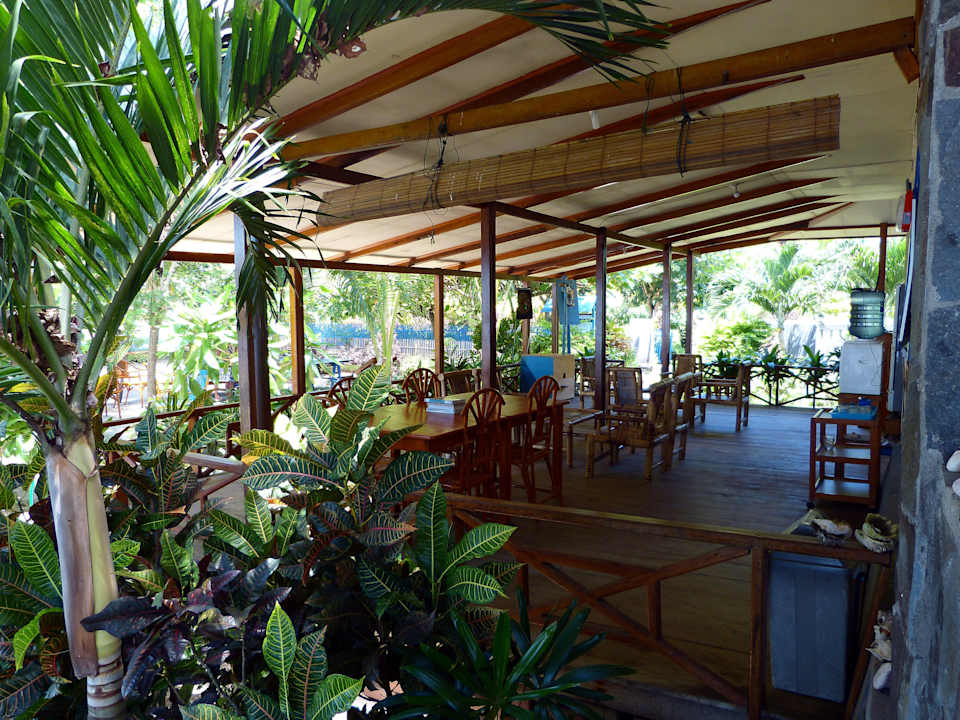 Aufenthaltsbereich und Reception Hotel Bunaken Beach Resort