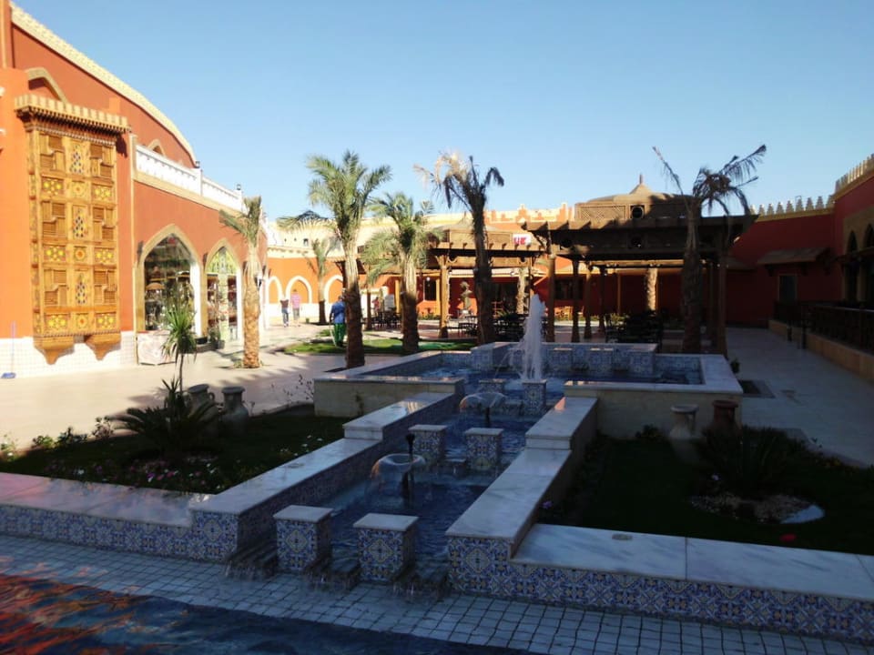 Ein anderer Blick in die Anlage Pickalbatros Alf Leila Wa Leila Resort - Neverland Hurghada