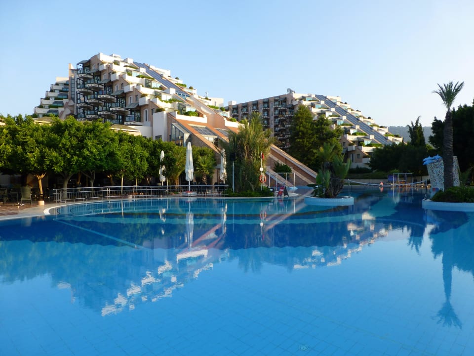  Morgens Limak Limra Hotel & Resort