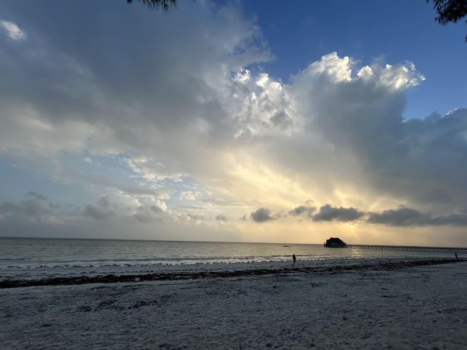 Strand Hotel Kiwengwa Beach Resort