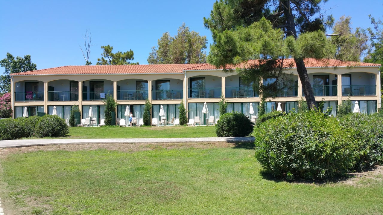 Von außen Domes Aulūs Zante, Autograph Collection