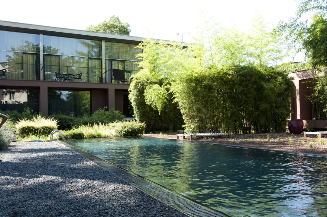 Pool im Innenhof Hotel Clocchiatti Next Udine