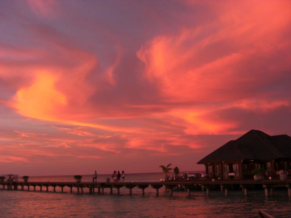 Sonnenuntergang Lagoon Bar Sun Siyam Olhuveli