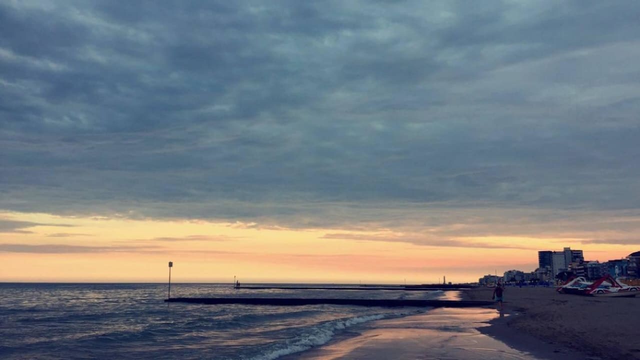 Blick Richtung Leuchtturm abends wunderschön Hotel Sirenetta