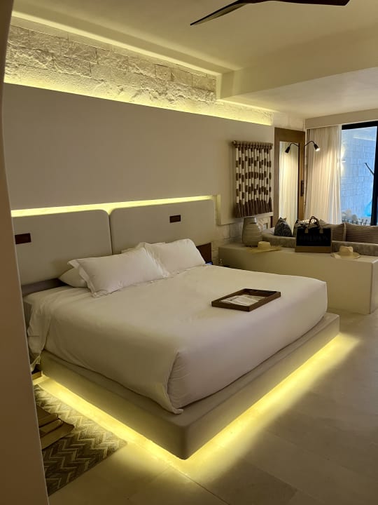 Zimmer Impression Isla Mujeres by Secrets - Adults Only