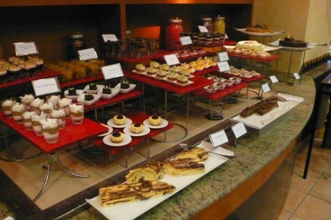 Buffetrestaurant "Waves" Le Meridien Mina Seyahi Beach Resort & Waterpark