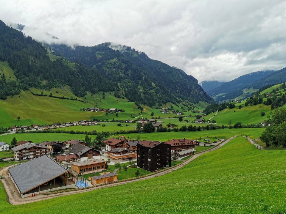 Außenansicht Hotel DerAlpenhof