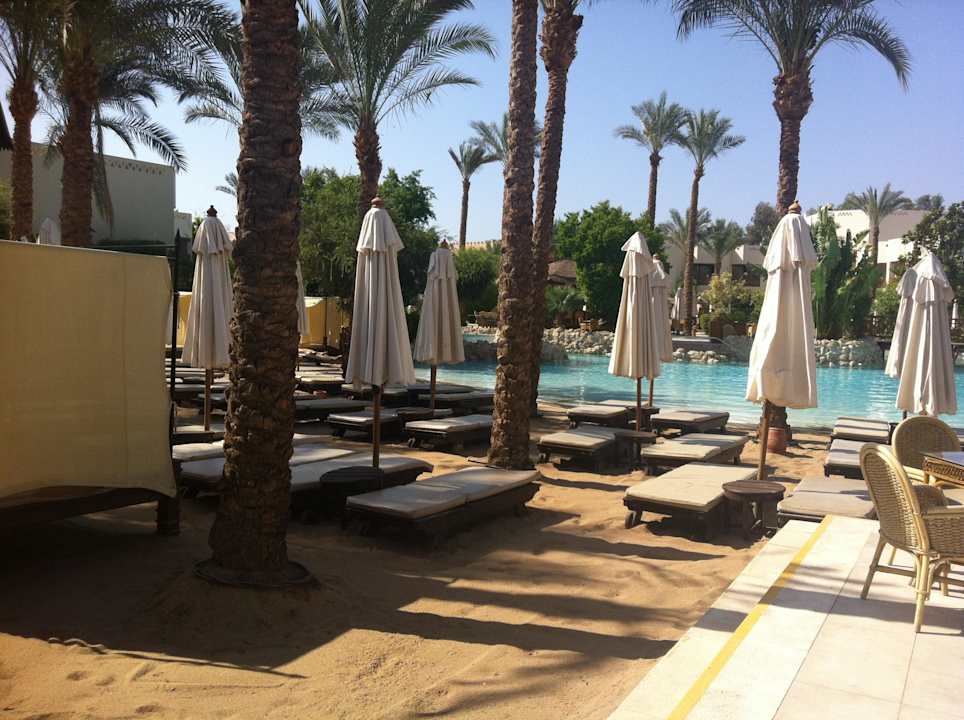 Sand am Pool  Ghazala Gardens