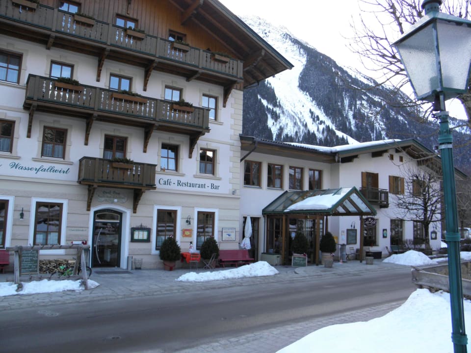 Außenansicht Hotel Krimmlerfälle