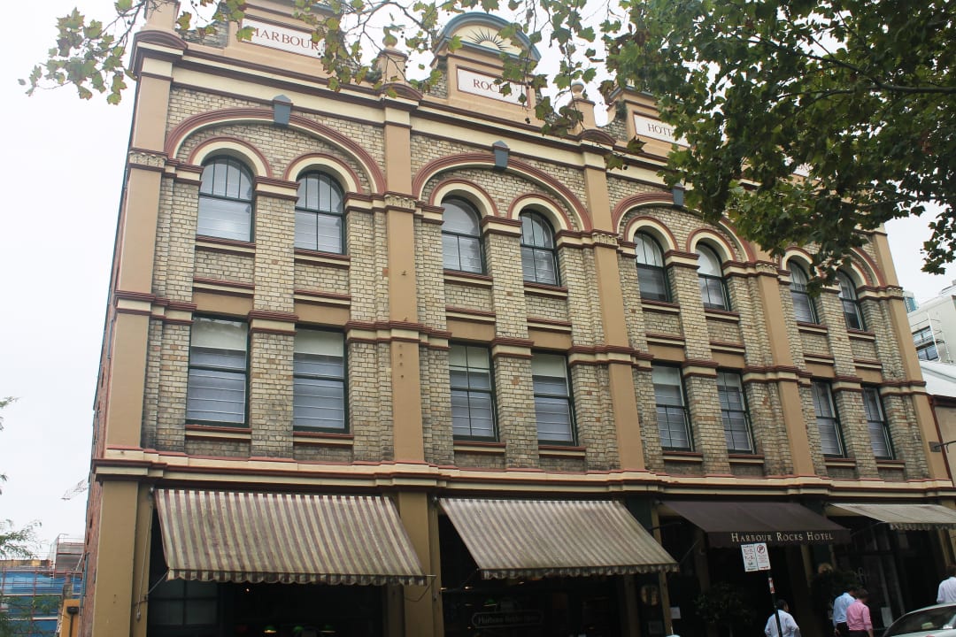 Hotel von aussen Hotel Harbour Rocks