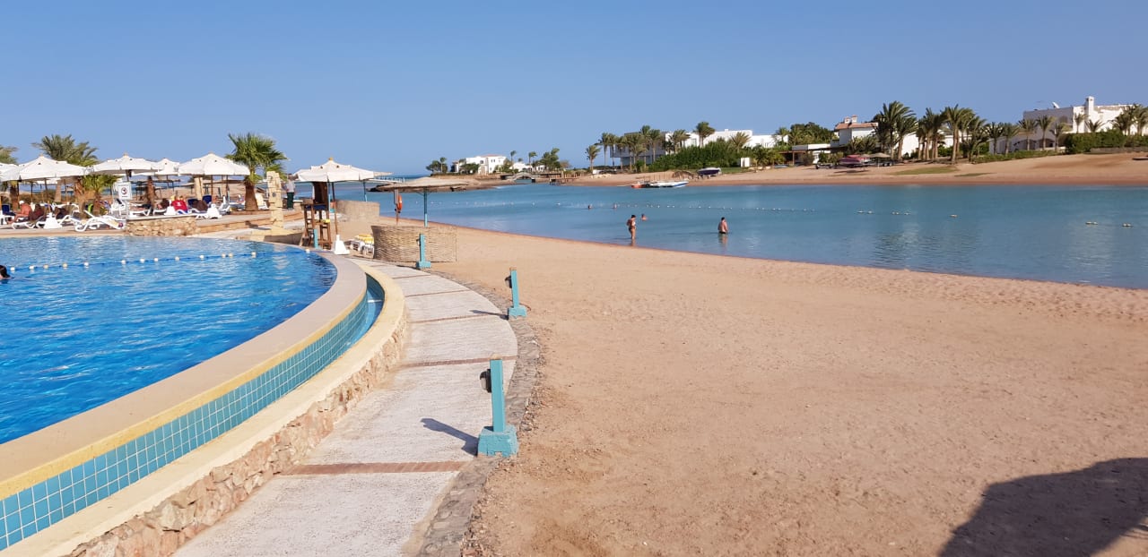 Pool Mövenpick Resort & Spa El Gouna