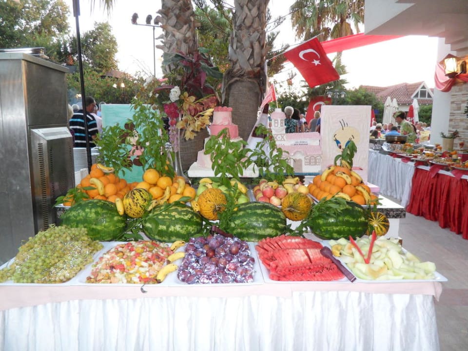 Buffet Side Star Beach