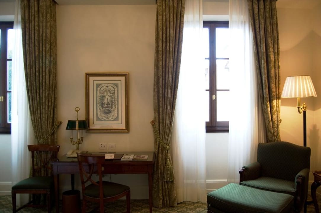 Интерьер номера Hotel Four Seasons Florence