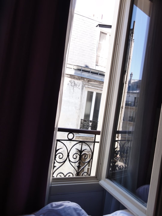 Ausblick Accueil Hotel - Paris Pigalle Montmartre