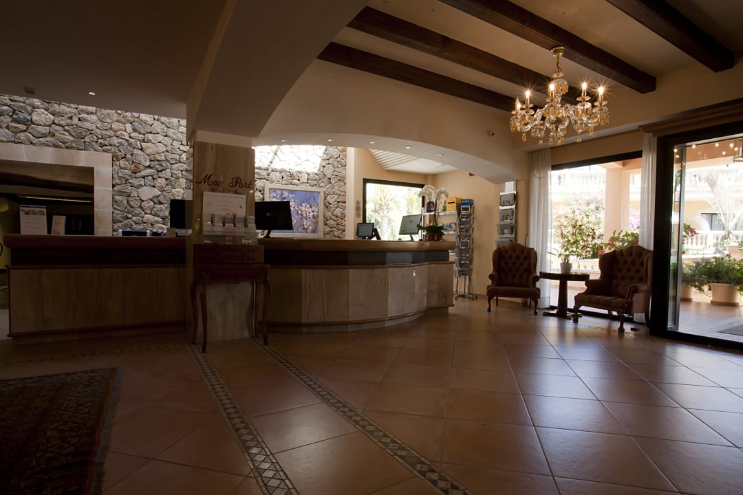 Lobby Mon Port Hotel & Spa