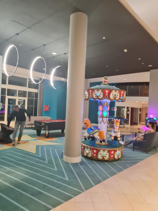 Lobby Grand Magic Hotel