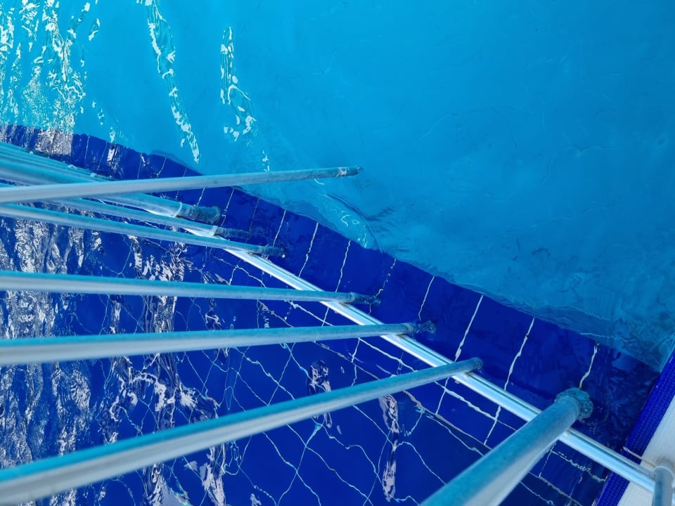 Pool Luna Beach Deluxe Hotel