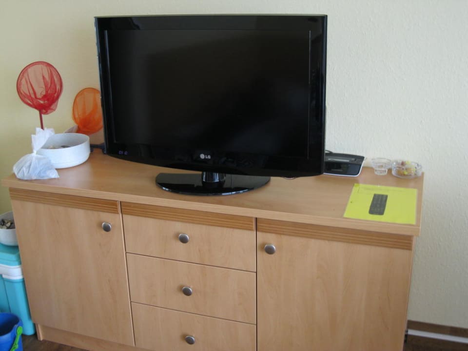 Fernseher im Zimmer Ferienwohnungen Ferienpark Weissenhäuser Strand