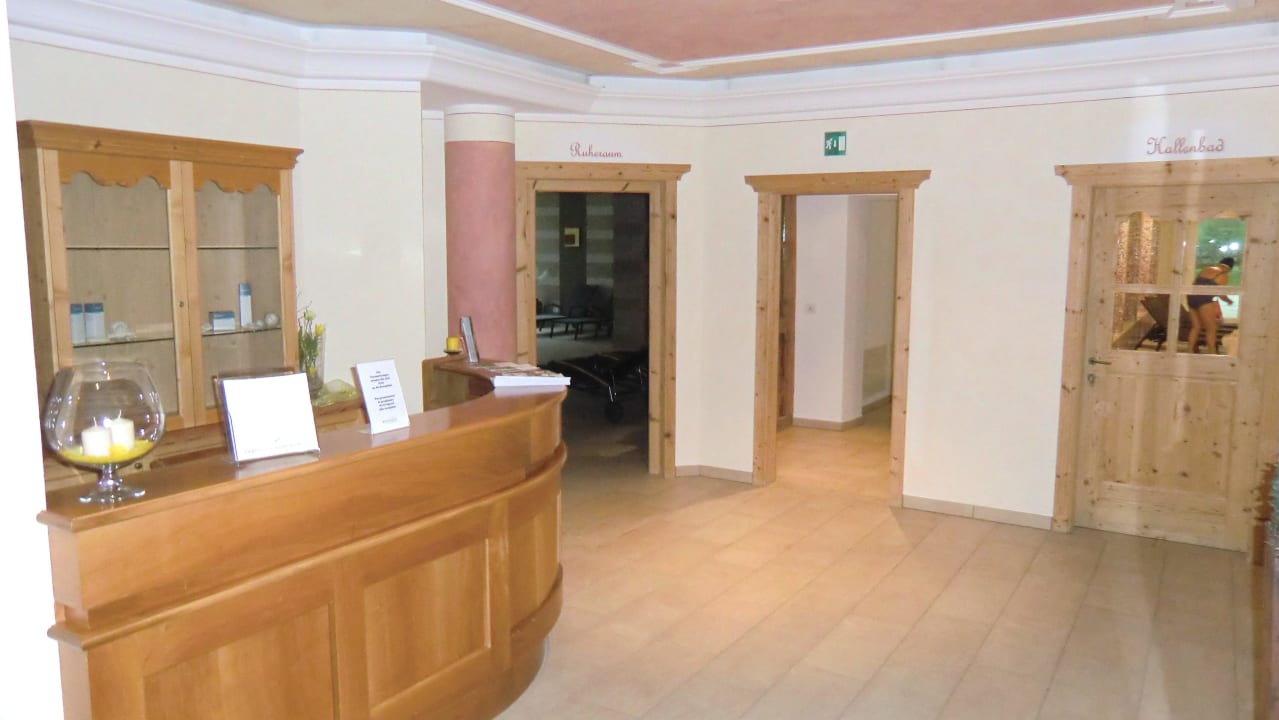 Wellness Empfang Hotel Wiesenhof Garden Resort