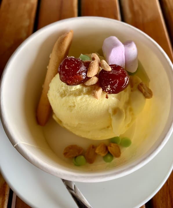 Gastro The Cliff Resort & Residences