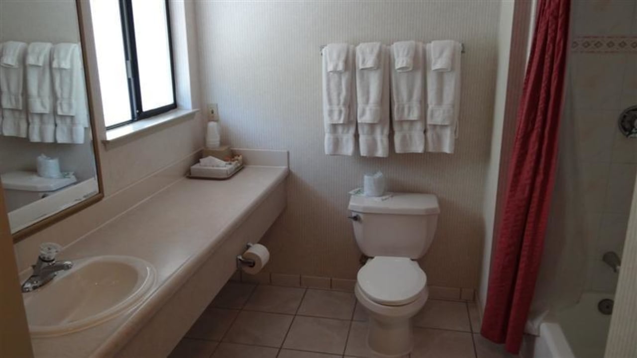 Geschmackloses Bad Hotel Yosemite View Lodge