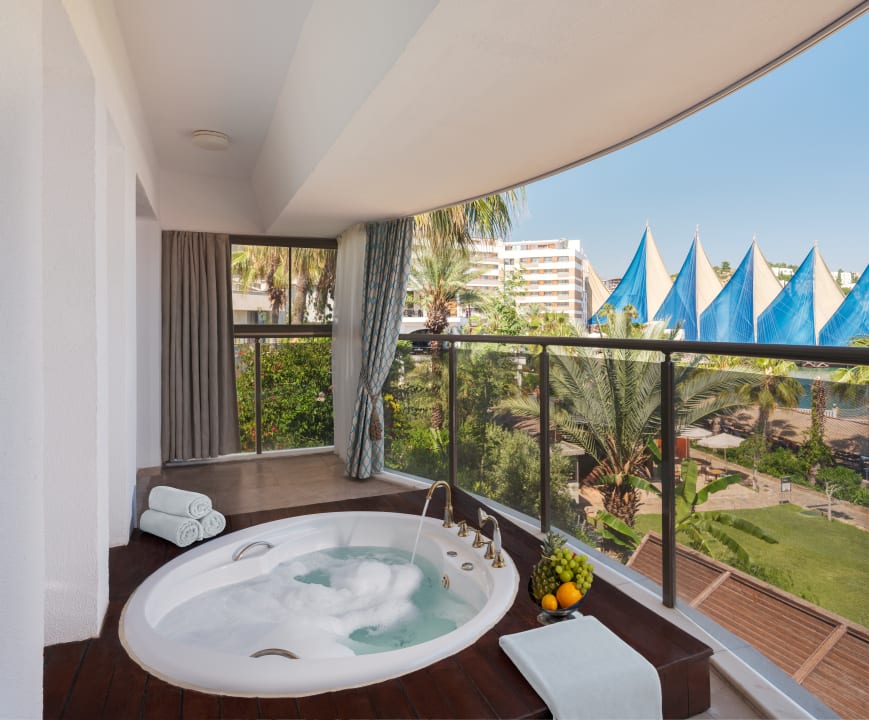 Zimmer Adin Resort Hotel