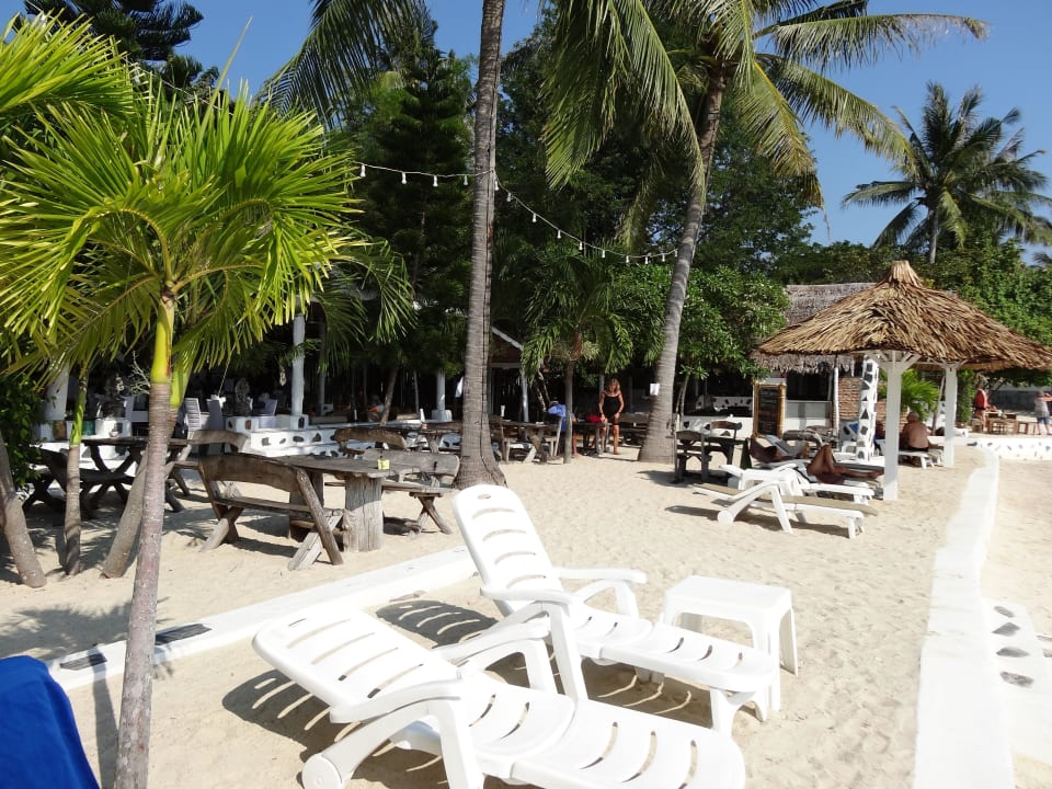 Blick auf das Restaurant/die Bar Milky Bay Resort