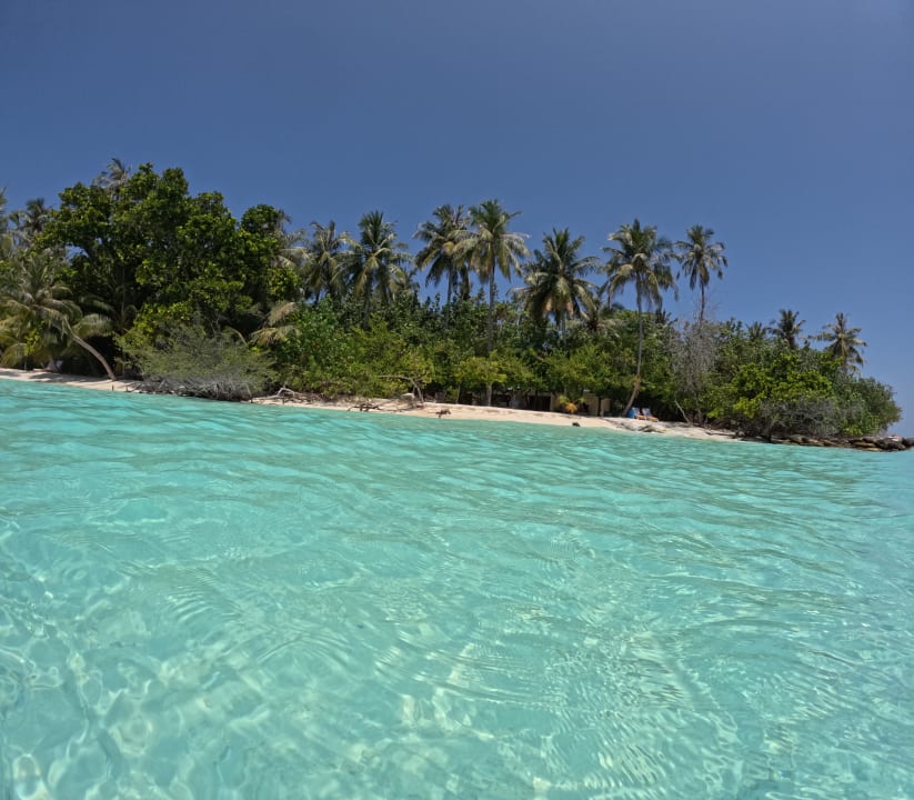 Strand Embudu Village